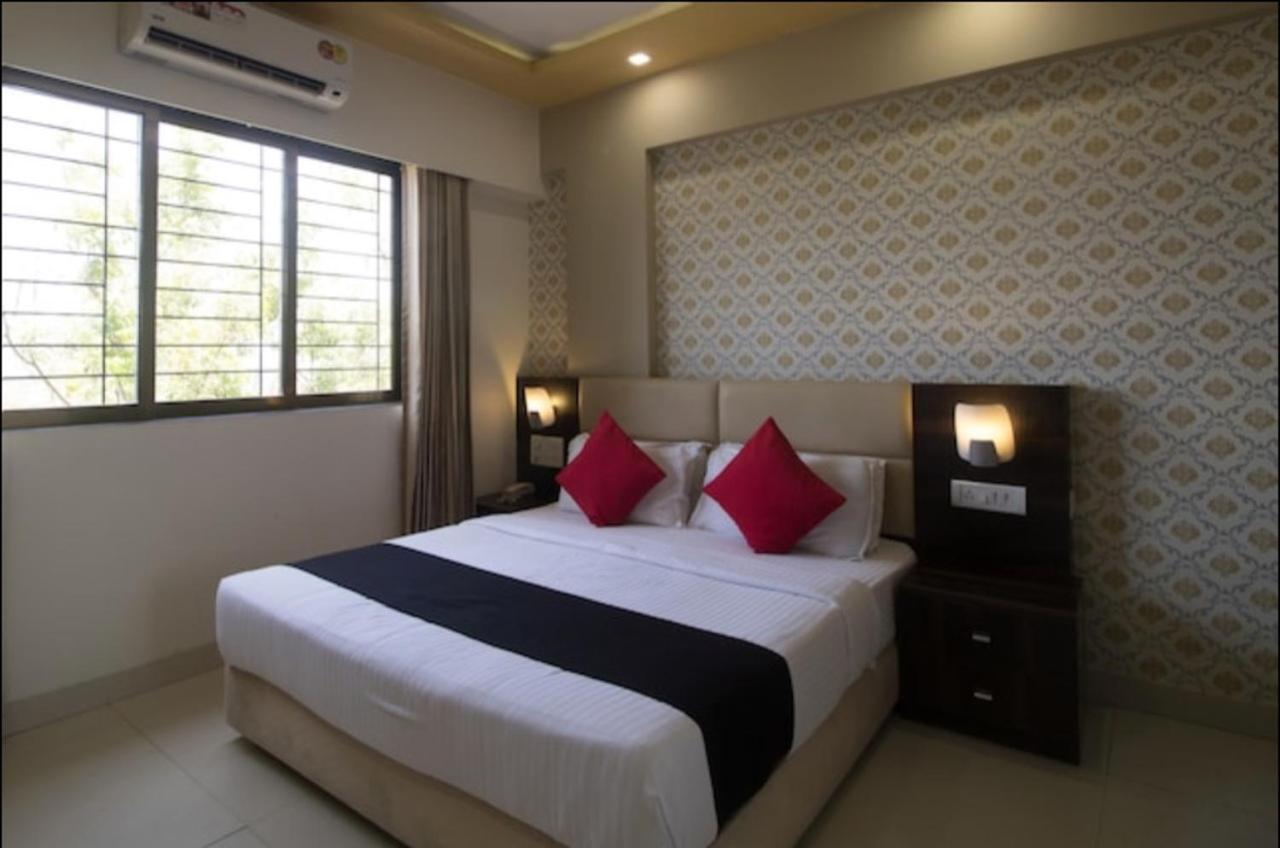 Hotel Galaxy Comforts Bombay Extérieur photo